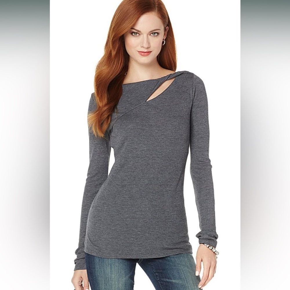 NewDKNY NWT Lightweight top w tags